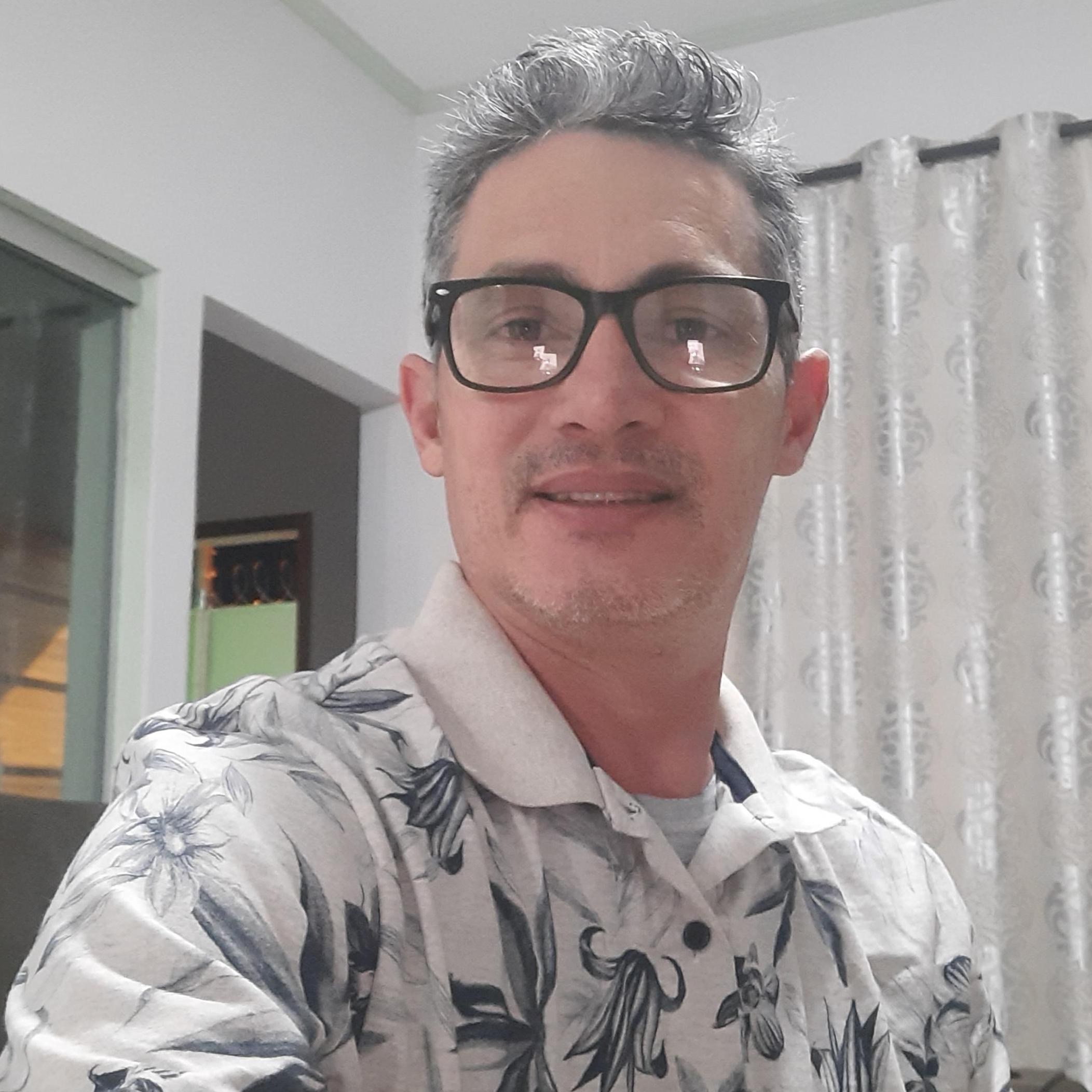 LINDOMAR NASCIMENTO